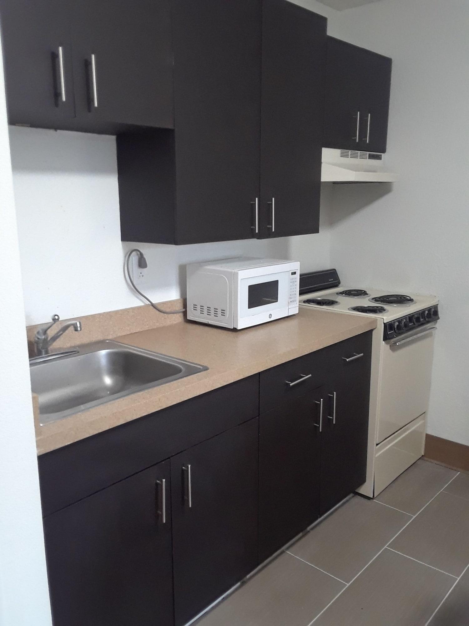 Welcome Suites Hazelwood Extended Stay Hotel Εξωτερικό φωτογραφία