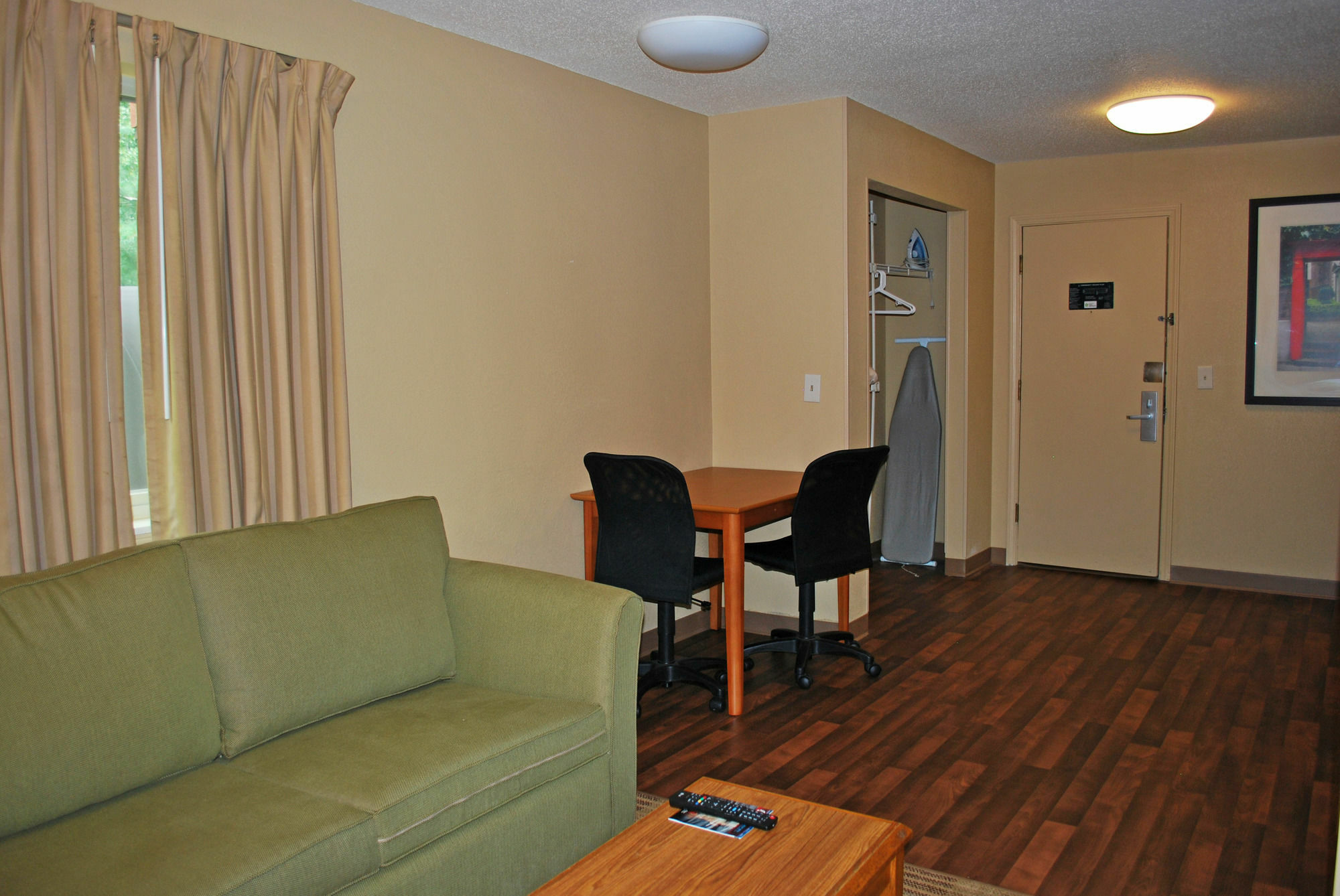 Welcome Suites Hazelwood Extended Stay Hotel Εξωτερικό φωτογραφία
